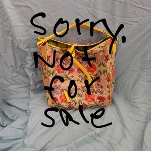 Vera Bradley Designs Fenwick Hobo Folkloric